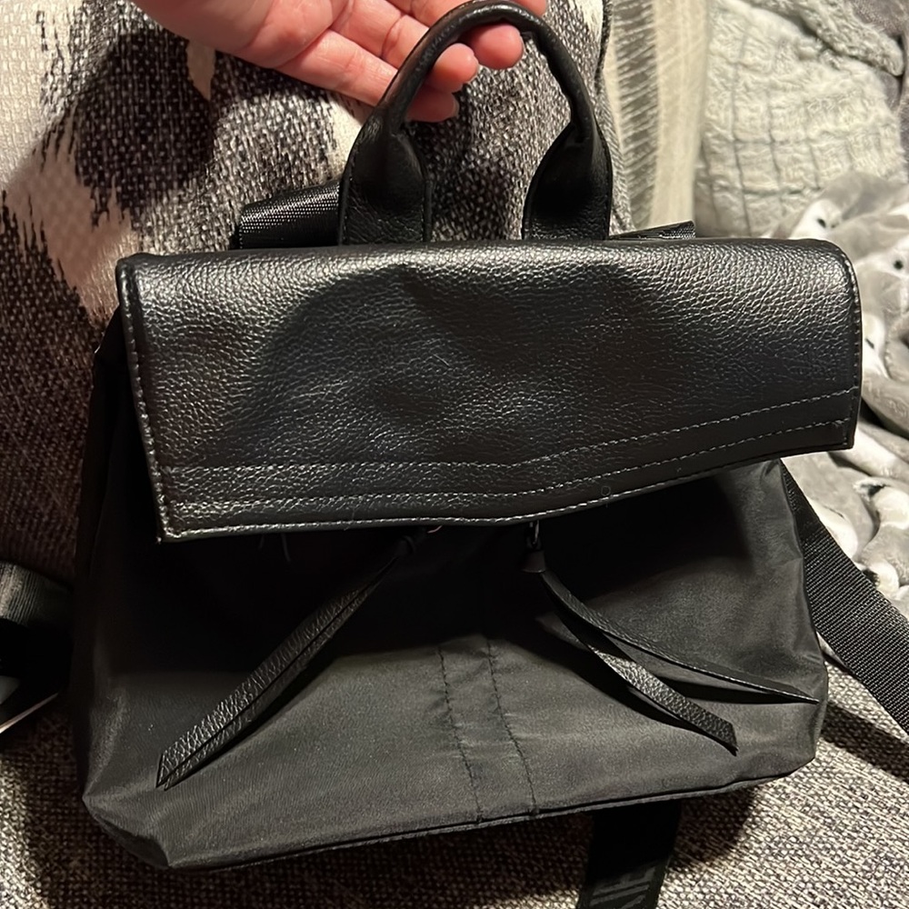 Nwot Botkier New York Trigger Backpack - image 3